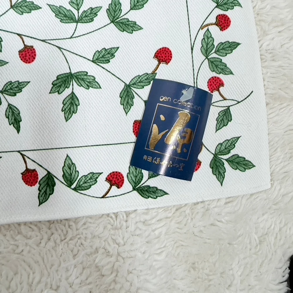 Gen Collection Japan Wild Strawberry Placemats Set of 5 Cotton Tableware 19 X 13